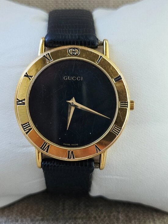 Vintage Gucci Wristwatch Swiss Made Gold Tone Case Analog Quartz Wrist Watch aut main image 8